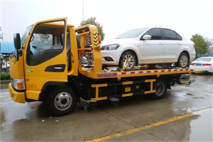 西宁附近拖车救援24小时服务热线